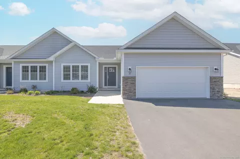 33 Eleanor Rd #33, Somers, CT 06071