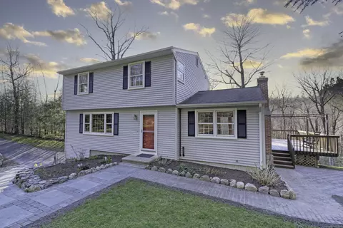 24 Robin Dr, Barkhamsted, CT 06063
