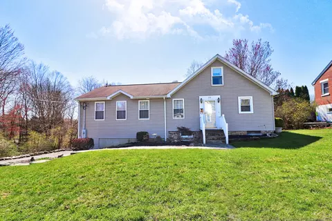 39 Camp St, Watertown, CT 06779