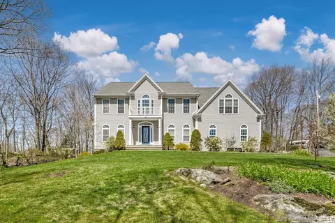 526 Barrack Hill Rd, Ridgefield, CT 06877
