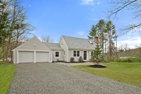 7 Bucks Rock Rd, New Milford, CT 06776