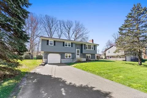 90 Old Farm Rd, Bristol, CT 06010