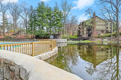 50 Aiken St #J 372, Norwalk, CT 06851
