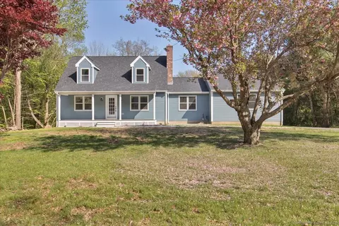 43 Jacobson Farm Rd, East Hampton, CT 06424