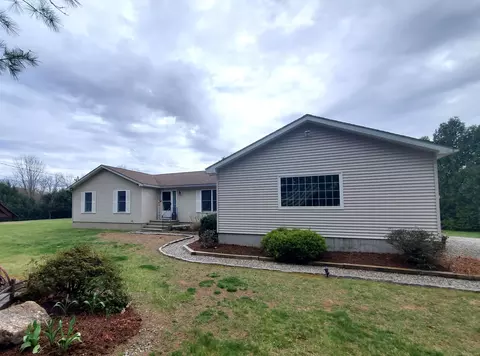 167 Hurlbut Rd, Tolland, CT 06084