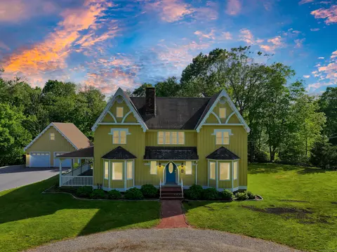 203 Wassuc Rd, Glastonbury, CT 06073