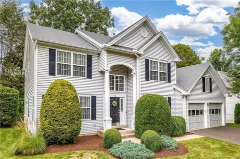 72 Magnolia Rd, Milford, CT 06461