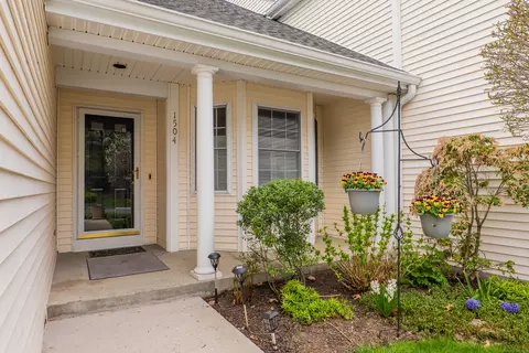 1504 Bradford Dr #1504, Danbury, CT 06811