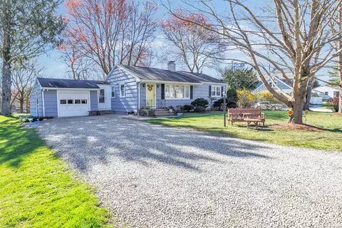 134 Nichols Ave, Shelton, CT 06484