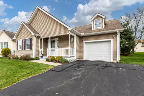 19 Dacosta Dr #19, Newington, CT 06111