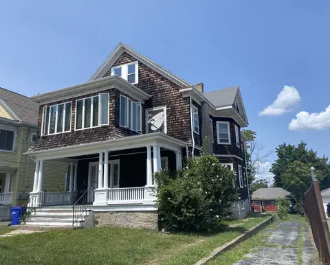 43 Squire St, New London, CT 06320