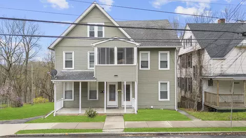 385 Crown St, Meriden, CT 06450