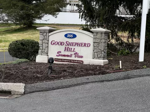 166 Old Brookfield Rd #5-5, Danbury, CT 06811