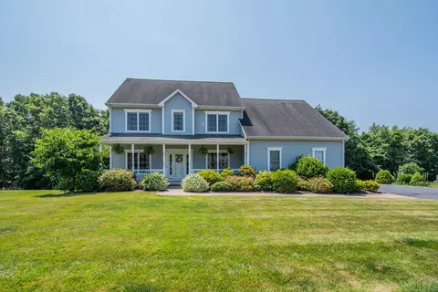 75 Rockledge Dr, Newington, CT 06111
