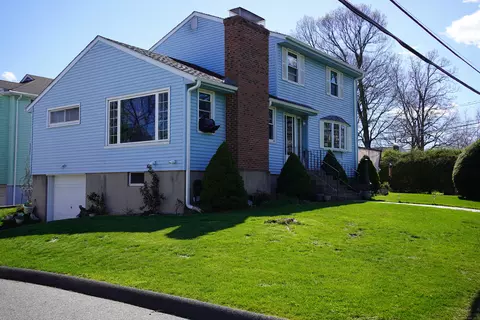 43 Grandview St, New Britain, CT 06053