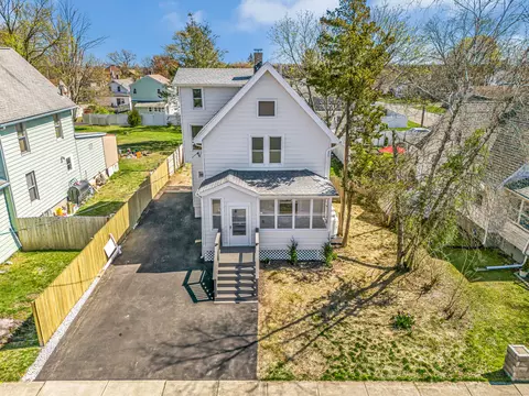 236 York St, West Haven, CT 06516