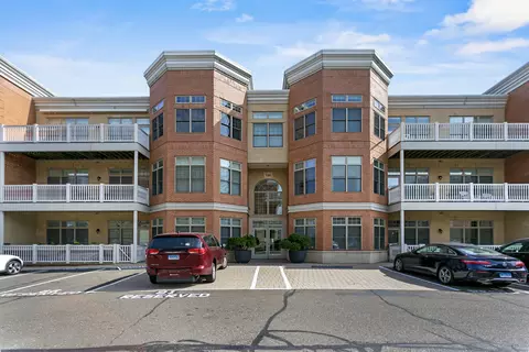 100 Stone Ridge Way #2G, Fairfield, CT 06824