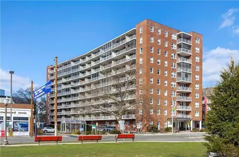 444 Bedford St #9F, Stamford, CT 06901