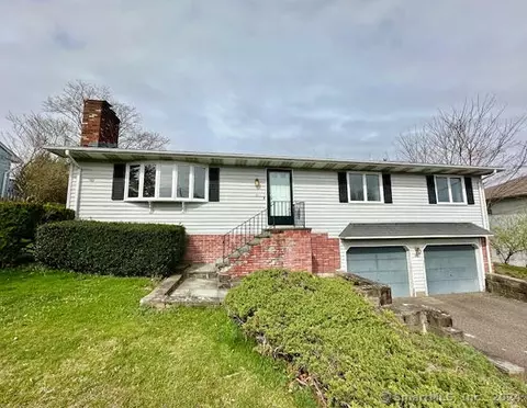 50 Heritage Dr, Waterbury, CT 06708