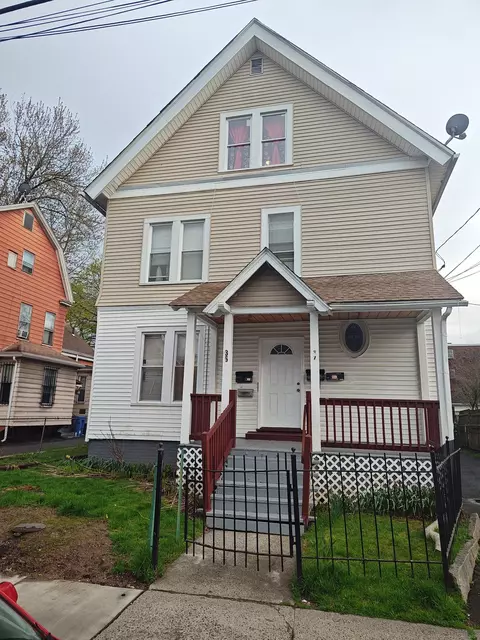 35 Lincoln St, Hartford, CT 06106