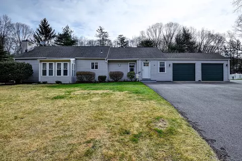 161 Krodel Rd, Naugatuck, CT 06770
