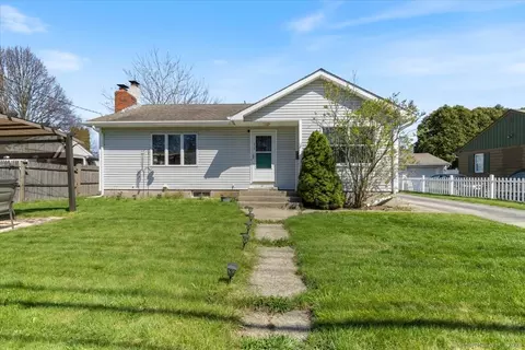 518 New London Tpke, Norwich, CT 06360