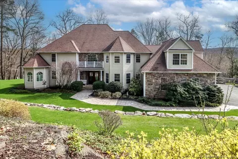 1 3 Tuccio Ct, New Milford, CT 06776