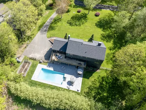 34 Trails End Rd, Weston, CT 06883