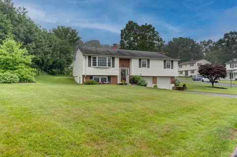 45 Briar Ln, Torrington, CT 06790