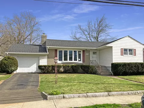 31 Morris Cswy, East Haven, CT 06512