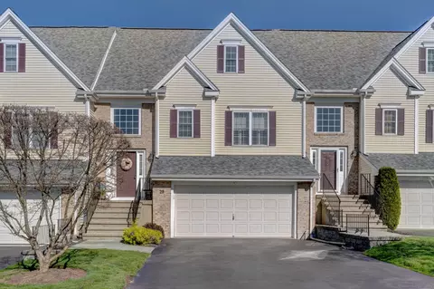 29 Cobblestone Ct #29, Newington, CT 06111