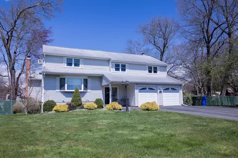 151 Leverich Dr, East Hartford, CT 06108