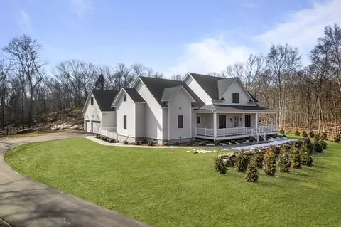 31 Lords Meadow Ln # -1, Old Lyme, CT 06371