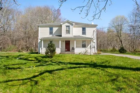 472-474 Norwich Rd, Plainfield, CT 06374