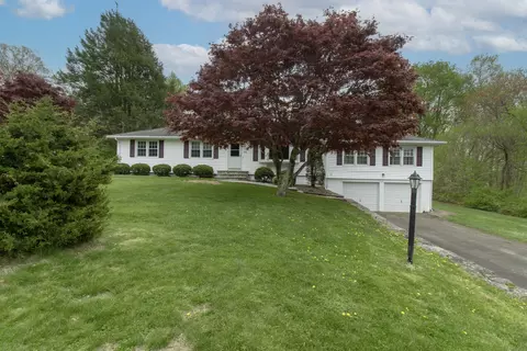 366 Hilltop Rd, Orange, CT 06477