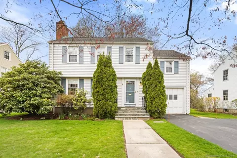 311 Auburn Rd, West Hartford, CT 06119