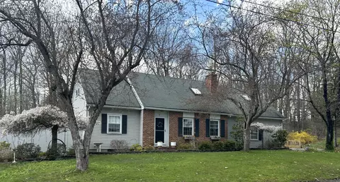 61 Louis Cir, Torrington, CT 06790