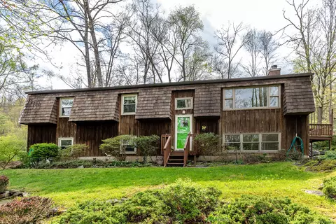 5 Ledgewood Dr, Sherman, CT 06784