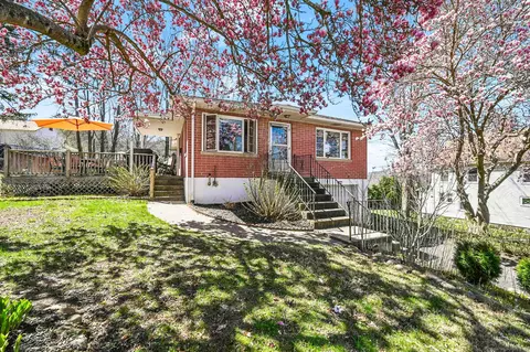 42 Stoughton St, Thomaston, CT 06787