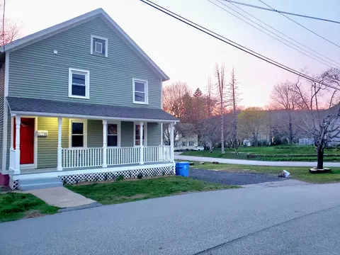 10 Hadley Ave, Norwich, CT 06360