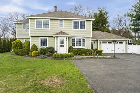 511 Salmon Brook St, Granby, CT 06035