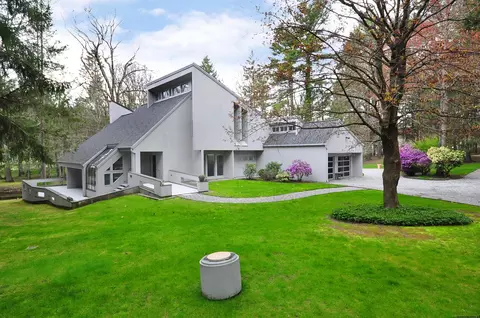 50 Cemetery Rd, Harwinton, CT 06791