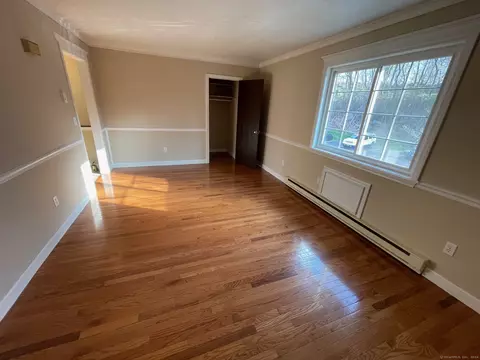 35 Mountain Village Rd #27, Waterbury, CT 06706