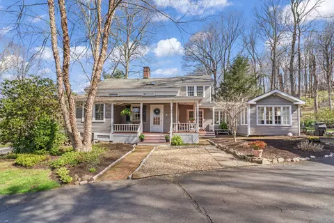 46 Northfield Rd, Watertown, CT 06795