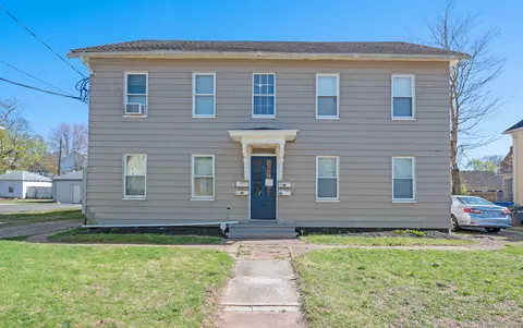 56 School St, Manchester, CT 06040