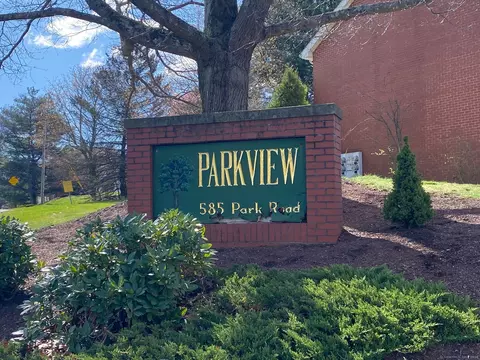 585 Park Rd #8-3, Waterbury, CT 06708