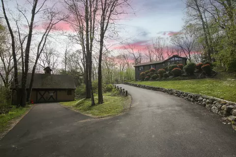 281 Hill Rd, Harwinton, CT 06791