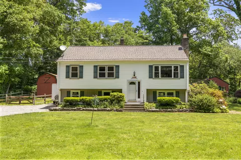 23 Woods Ln, Clinton, CT 06413