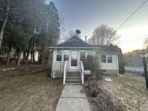 11 Hillside Ave, Plymouth, CT 06786