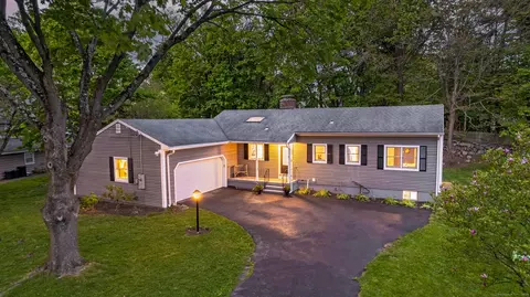 4 Jersey Ln, Norwalk, CT 06851